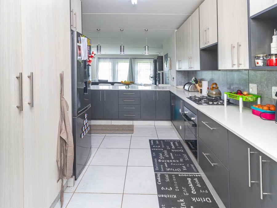 3 Bedroom Property for Sale in Melodie North West